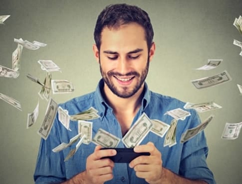 Получение денег и бонусов из мобильного игрового автомата